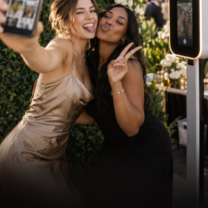 Deluxe Booth photo booth package by AIRi Photo Booth